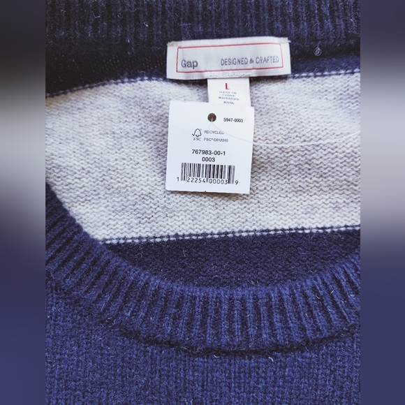 GAP Warm Sweater - Picture 5 of 6